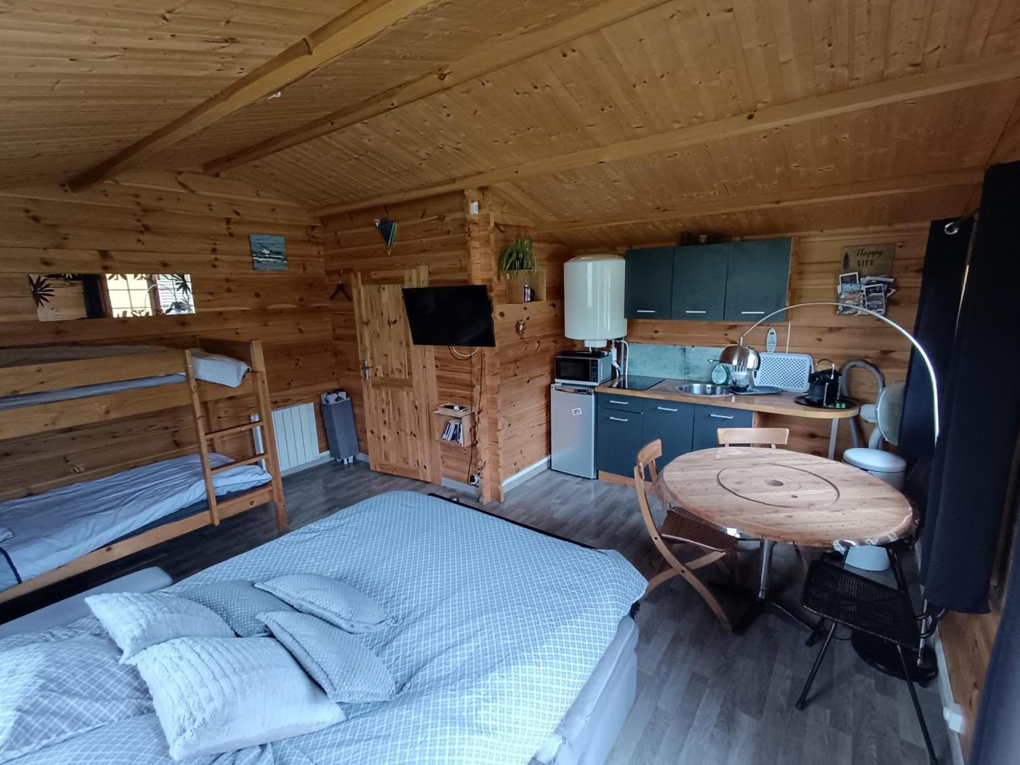 Gite Les Chalets Du Fliers Verton Meubles De Tourisme Classes 2 Etoiles Berck 객실 사진